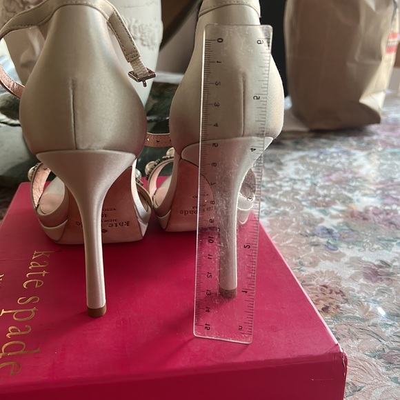 Kate Spade ( FREYA ) SIZE 10 M color CHAMPAGNE - Picture 5 of 8